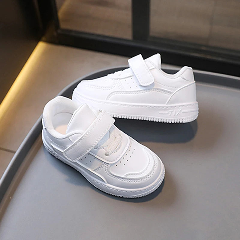 Zapatillas de Tenis para niños y niñas, zapatos deportivos informales de suela suave de cuero, color blanco, primavera y otoño, novedad