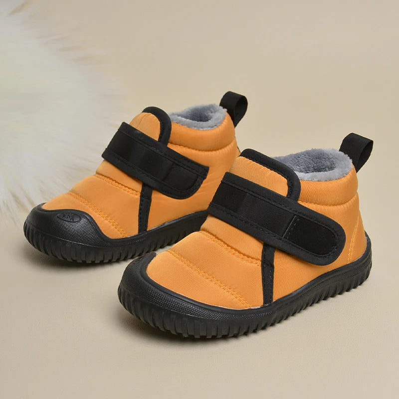 Botas cortas de nieve de invierno de felpa suave impermeables antideslizantes al aire libre duraderas de alta calidad para niños E8218