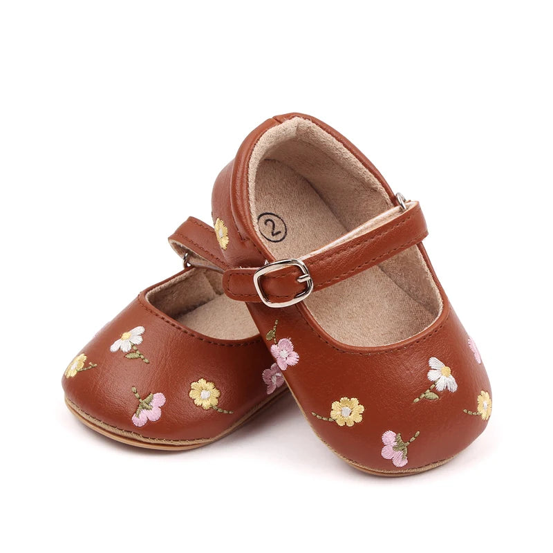 Sandalia de verano para bebé Estilo Mary Jane Linda flor bordada