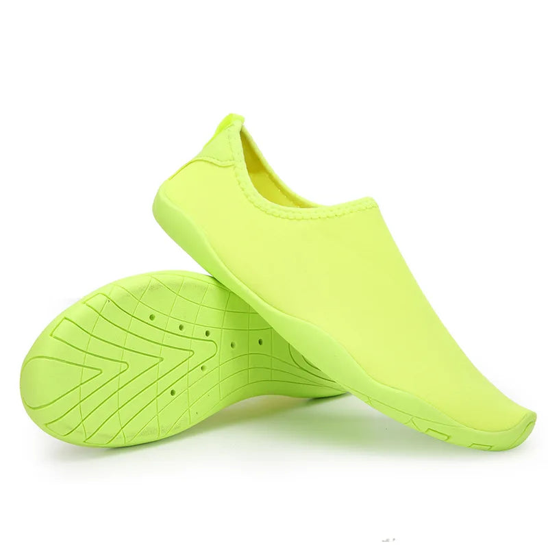 Zapatos acuáticos Unisex para parejas, zapatos de natación antideslizantes de suela blanda acolchados para exteriores, zapatos de playa de secado rápido para esnórquel, zapatos de Fitness