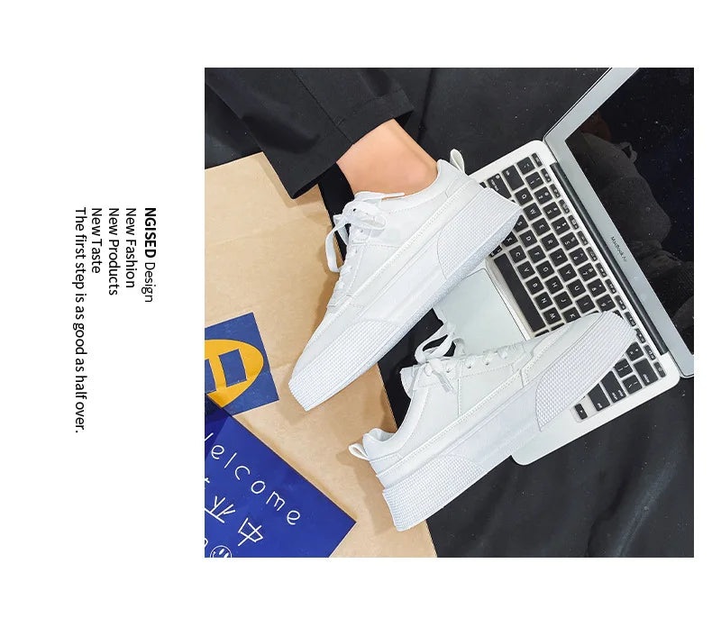 Zapatos blancos para hombre, zapatillas informales de cuero, zapatos de plataforma de tendencia, zapatos vulcanizados cómodos para hombre, Tenis masculinos blancos