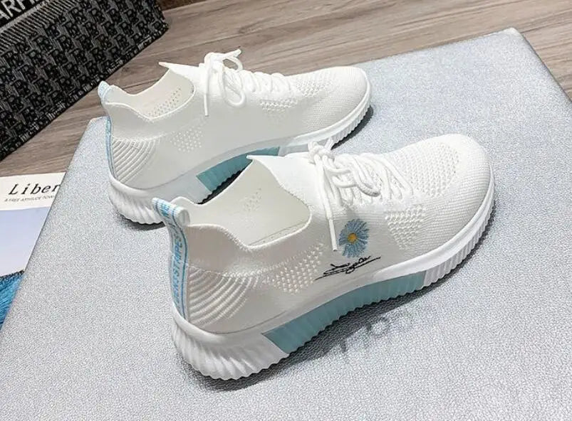 Zapatos deportivos para mujer, zapatillas deportivas informales, cómodas y elegantes, planas, bajas, bonitas, blancas, moda de éxito, tenis para mujer, verano 2025