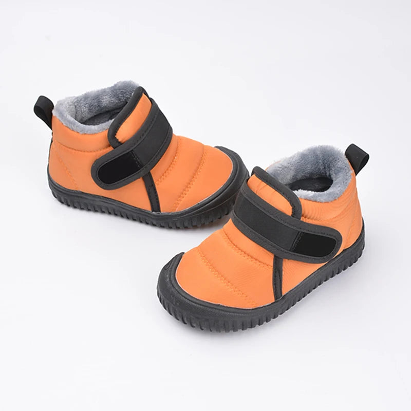 Botas cortas de nieve de invierno de felpa suave impermeables antideslizantes al aire libre duraderas de alta calidad para niños E8218