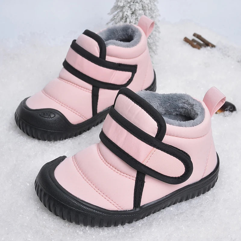 Botas cortas de nieve de invierno de felpa suave impermeables antideslizantes al aire libre duraderas de alta calidad para niños E8218