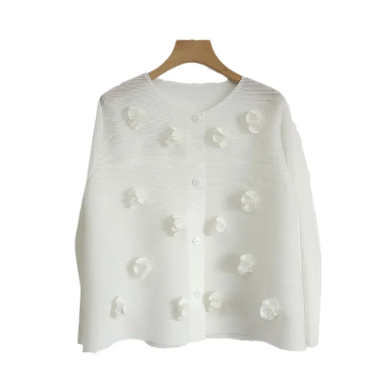 YUDX-abrigos cortos plisados para mujer, ropa de diseñador, cárdigan con botones blancos, apliques 3D, pétalos de concha, Primavera, 2022