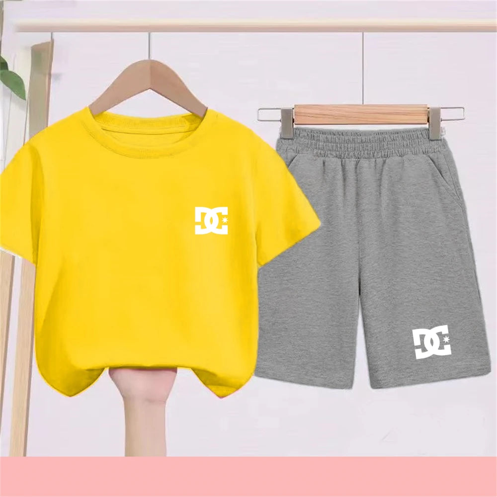 Ropa con letras para niños, camiseta de manga corta + pantalones cortos, ropa de verano fresca y encantadora, conjunto deportivo informal para niños y niñas de 3 a 12 años