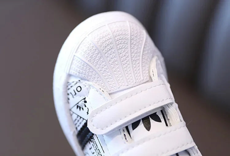 Zapatos infantiles para bebés, niñas y niños, zapatillas antideslizantes con parte inferior de goma suave, zapatos planos informales, talla 21-30