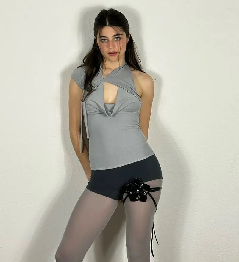 Camisetas sexis con cordones lisos para mujer, camisetas sin mangas con espalda descubierta y cuello Halter elegante, Top corto elástico Y2K para chica joven
