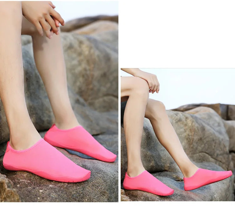 Zapatos acuáticos Unisex para parejas, zapatos de natación antideslizantes de suela blanda acolchados para exteriores, zapatos de playa de secado rápido para esnórquel, zapatos de Fitness