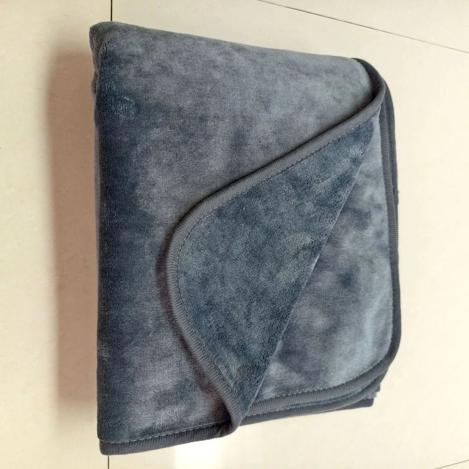 Manta impermeable de franela de doble cara para parejas, cama y mascotas |   Cubrecama cómodo y a prueba de fugas