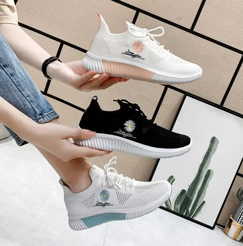 Zapatos deportivos para mujer, zapatillas deportivas informales, cómodas y elegantes, planas, bajas, bonitas, blancas, moda de éxito, tenis para mujer, verano 2025