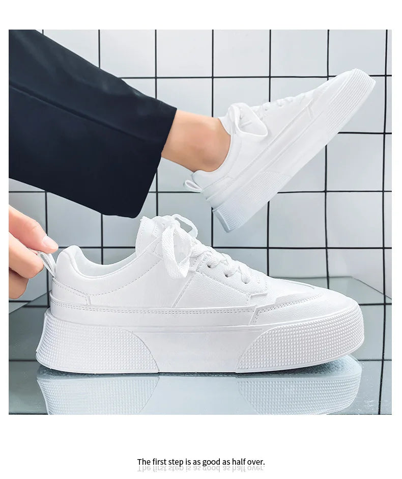 Zapatos blancos para hombre, zapatillas informales de cuero, zapatos de plataforma de tendencia, zapatos vulcanizados cómodos para hombre, Tenis masculinos blancos