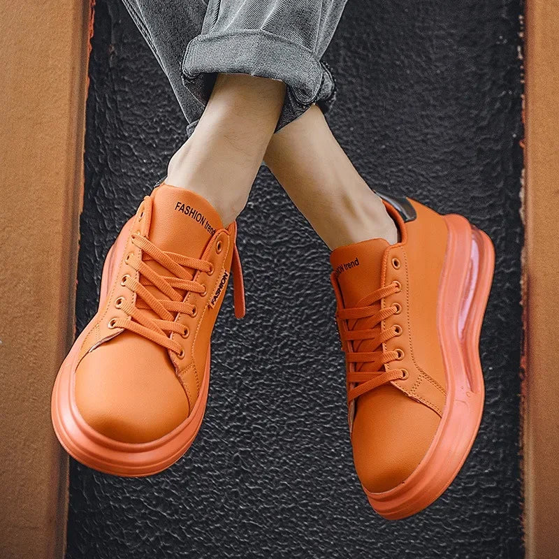 Zapatillas de deporte con plataforma para hombre, zapatos informales, nuevos zapatos suaves y cómodos de cuero Pu, zapatos planos de marca de tendencia, zapatos informales para hombre, Tenis nuevos