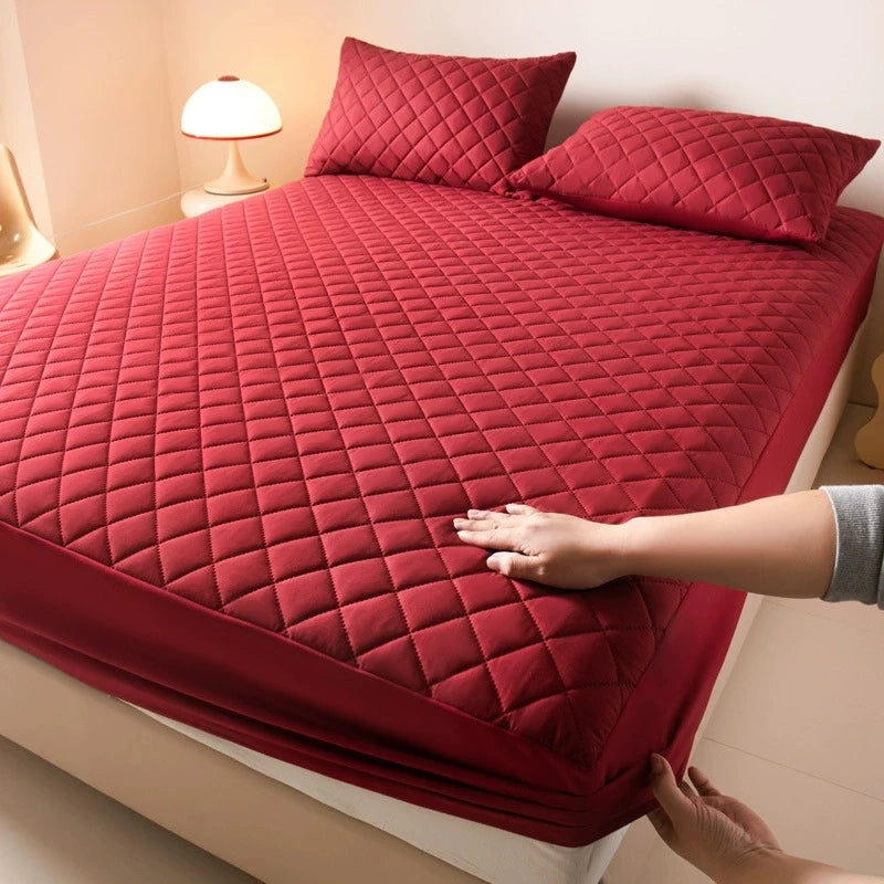 Protector de Colchón Acolchado Grueso Impermeable, Cubre Colchón Ajustable Queen/King, Protector de Cama (Sin Funda de Almohada)