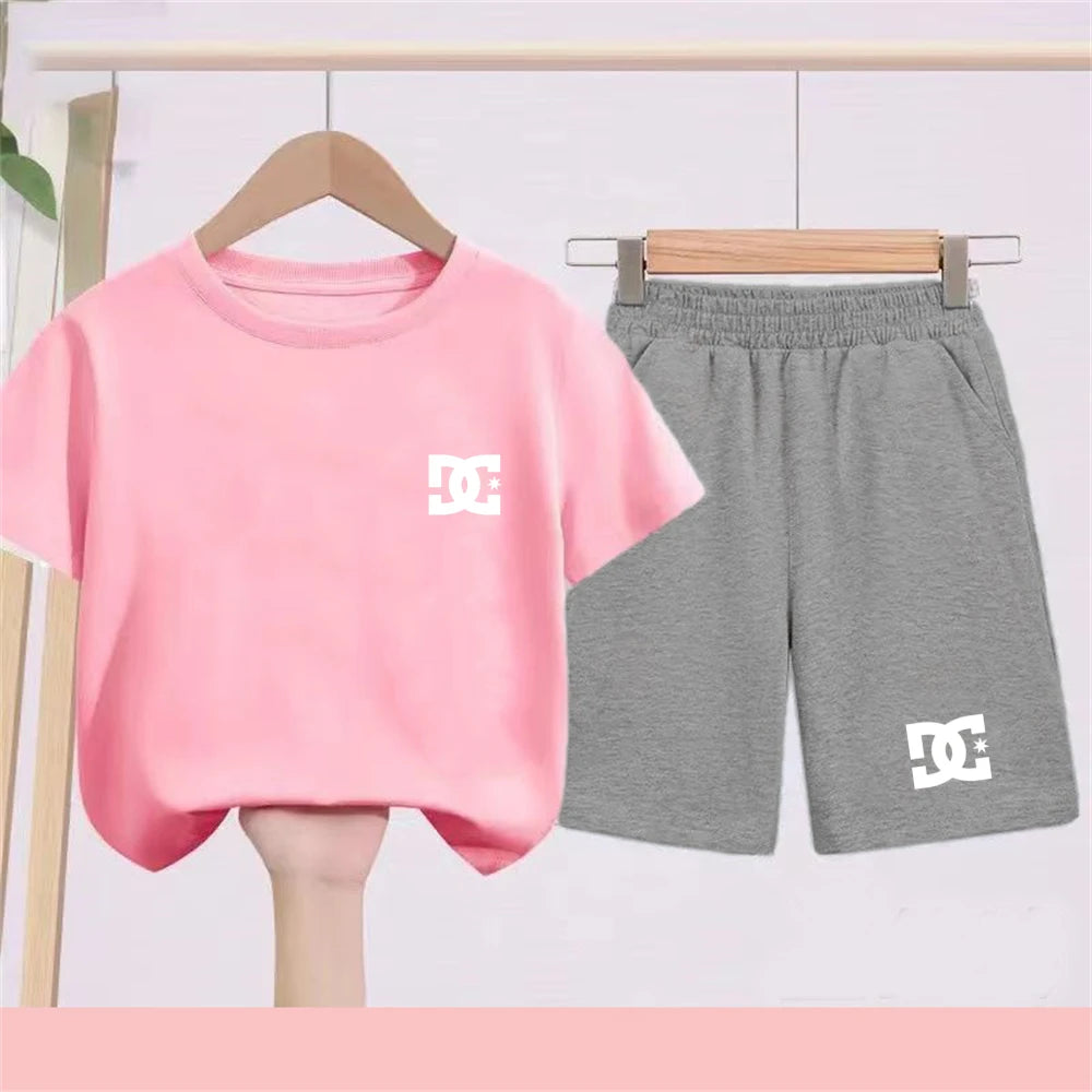 Ropa con letras para niños, camiseta de manga corta + pantalones cortos, ropa de verano fresca y encantadora, conjunto deportivo informal para niños y niñas de 3 a 12 años