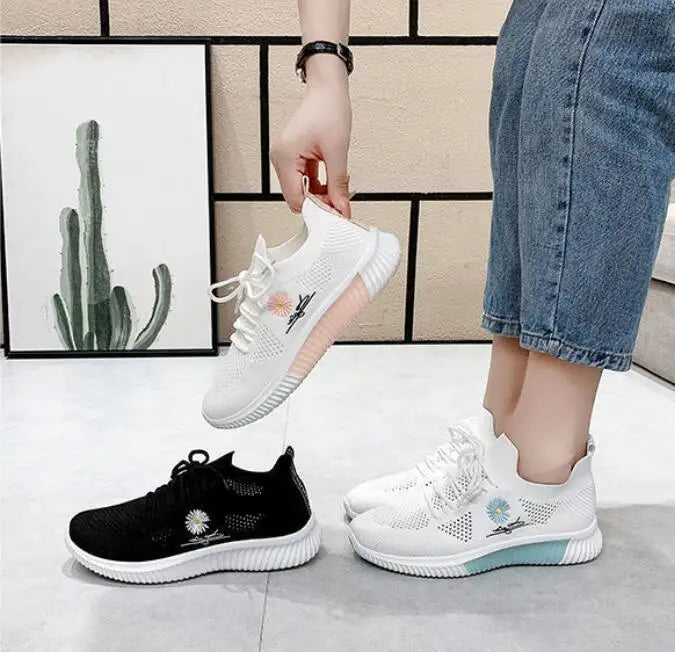 Zapatos deportivos para mujer, zapatillas deportivas informales, cómodas y elegantes, planas, bajas, bonitas, blancas, moda de éxito, tenis para mujer, verano 2025