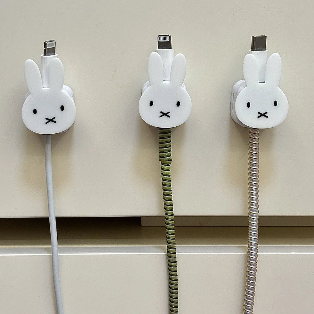 Lindo Miffy Rabbit organizador de cables de datos magnéticos dibujos animados fijador de carga de teléfono de escritorio Clip montado en la pared