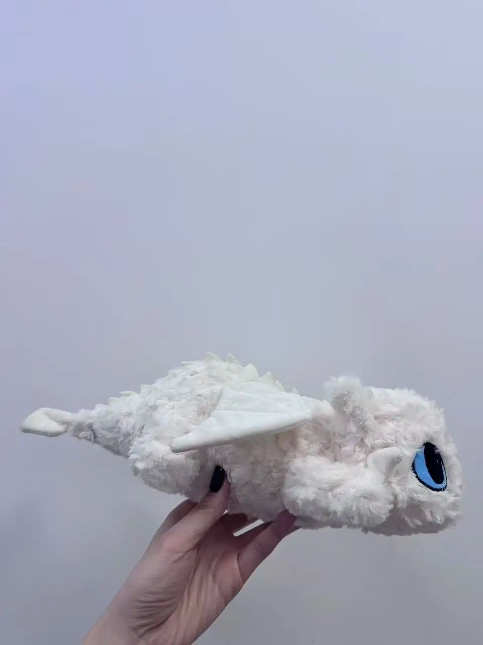 La última figura de peluche sin dientes en blanco y negro de Kawaii, un personaje de anime de dibujos animados, perfecto para regalos de cumpleaños para niños