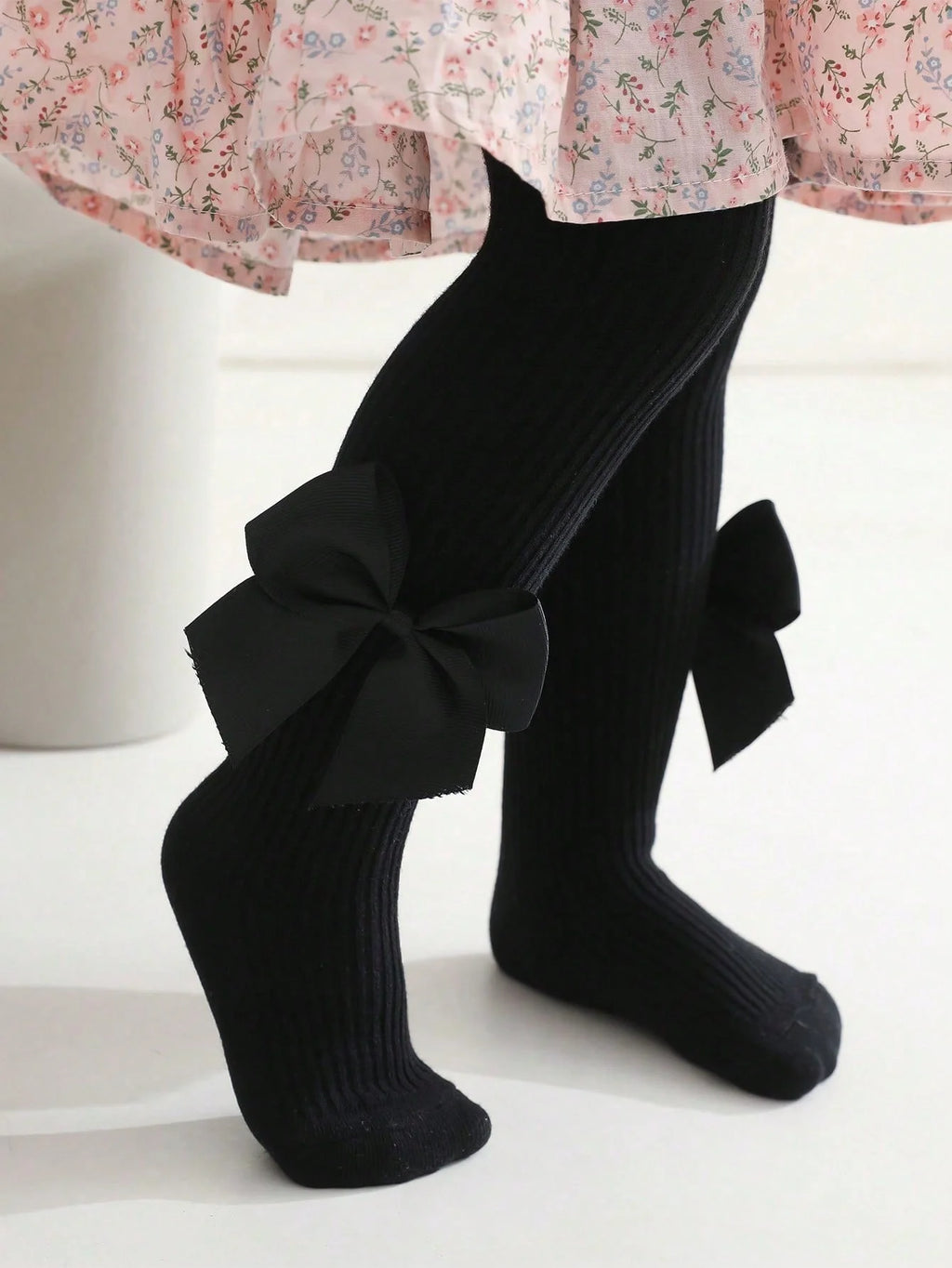 Medias para niños de 0 a 16 años con lazos laterales, lindas mallas de punto a rayas para niñas, medias suaves, pantalones antideslizantes para niños pequeños