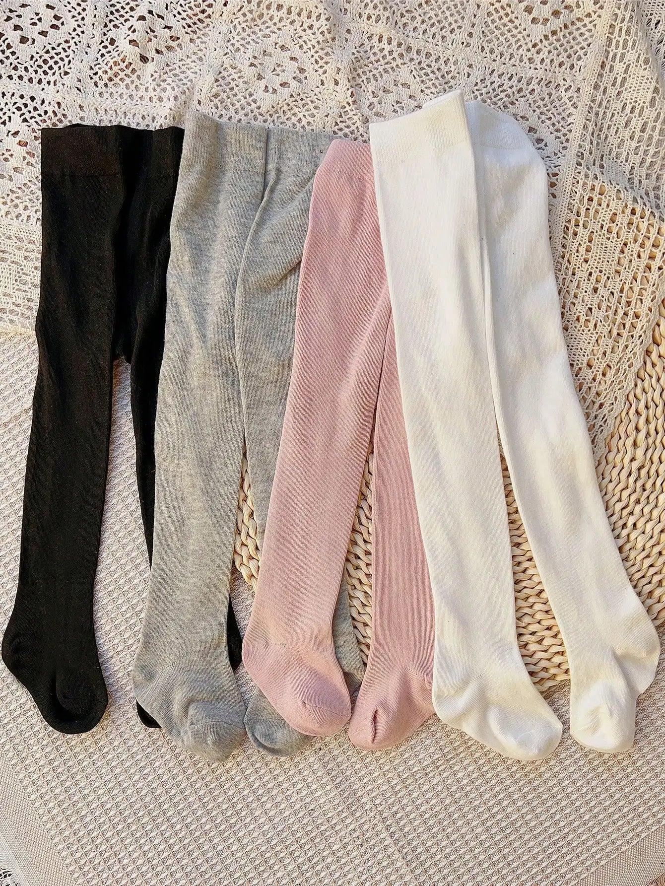 4 pares de medias sólidas con lazo para niñas pequeñas