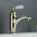 Grifo de lavabo de un solo mango de latón retro, grifo de lavabo con mango de cerámica perfecto para gabinetes de baño, mezcla de agua fría y caliente
