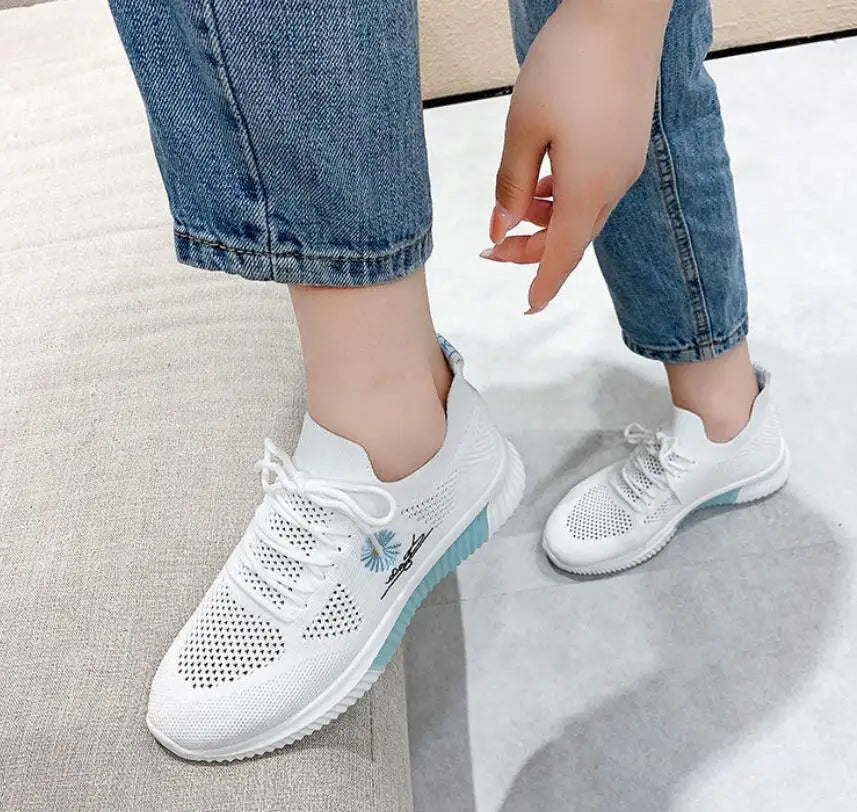 Zapatos deportivos para mujer, zapatillas deportivas informales, cómodas y elegantes, planas, bajas, bonitas, blancas, moda de éxito, tenis para mujer, verano 2025