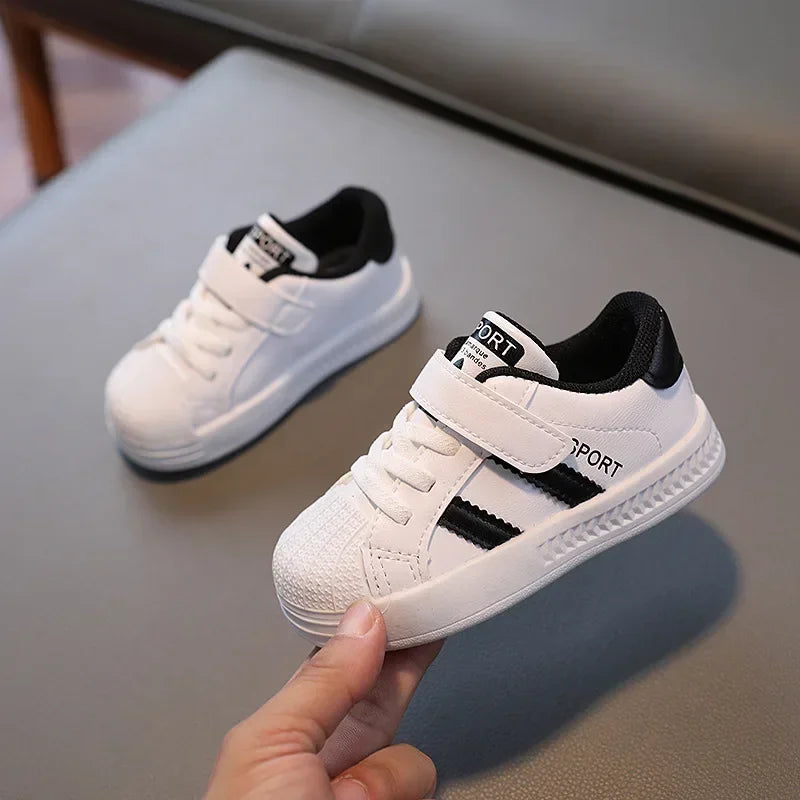 Zapatos informales para niños, zapatillas deportivas para niños, zapatillas de tenis transpirables, zapatos para bebés y niñas, zapatos planos blancos de moda de primavera para correr