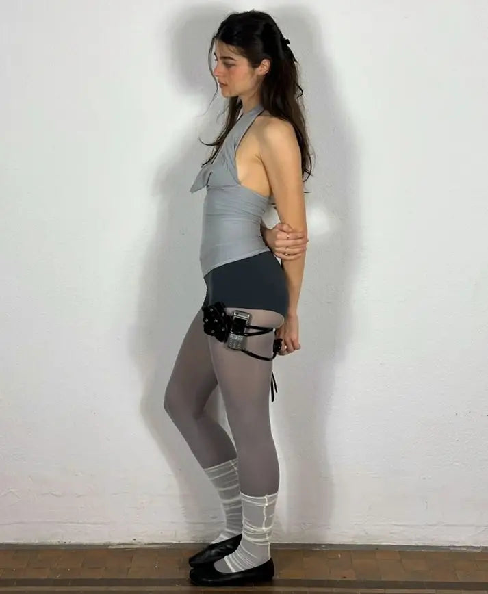 Camisetas sexis con cordones lisos para mujer, camisetas sin mangas con espalda descubierta y cuello Halter elegante, Top corto elástico Y2K para chica joven