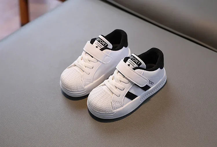 Zapatos informales para niños, zapatillas deportivas para niños, zapatillas de tenis transpirables, zapatos para bebés y niñas, zapatos planos blancos de moda de primavera para correr