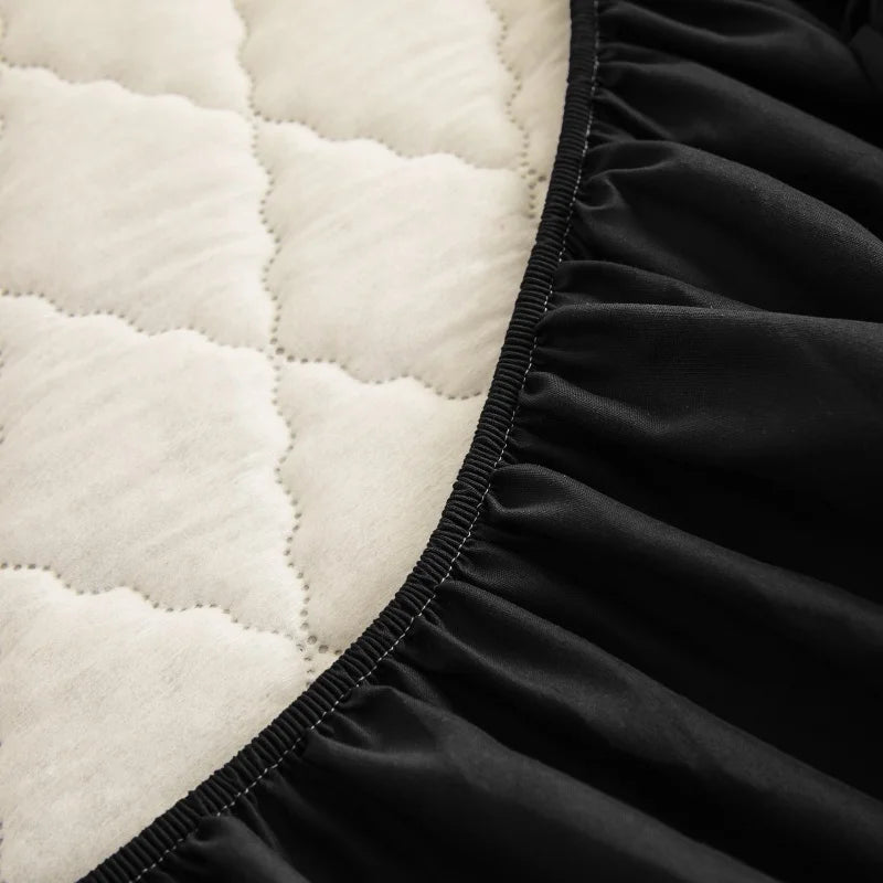 Protector de Colchón Acolchado Grueso Impermeable, Cubre Colchón Ajustable Queen/King, Protector de Cama (Sin Funda de Almohada)