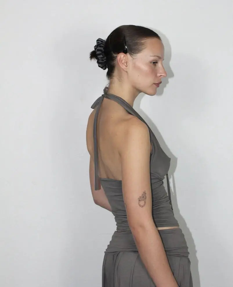 Camisetas sexis con cordones lisos para mujer, camisetas sin mangas con espalda descubierta y cuello Halter elegante, Top corto elástico Y2K para chica joven