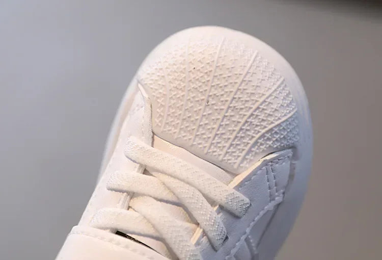 Zapatos informales para niños, zapatillas deportivas para niños, zapatillas de tenis transpirables, zapatos para bebés y niñas, zapatos planos blancos de moda de primavera para correr