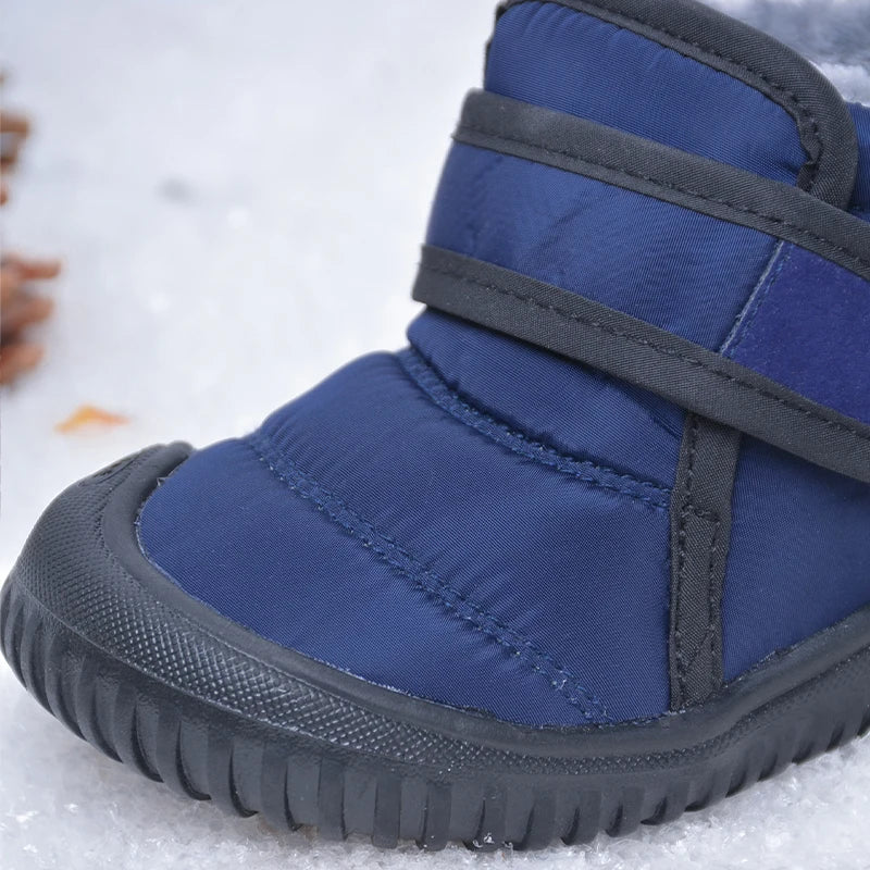 Botas cortas de nieve de invierno de felpa suave impermeables antideslizantes al aire libre duraderas de alta calidad para niños E8218