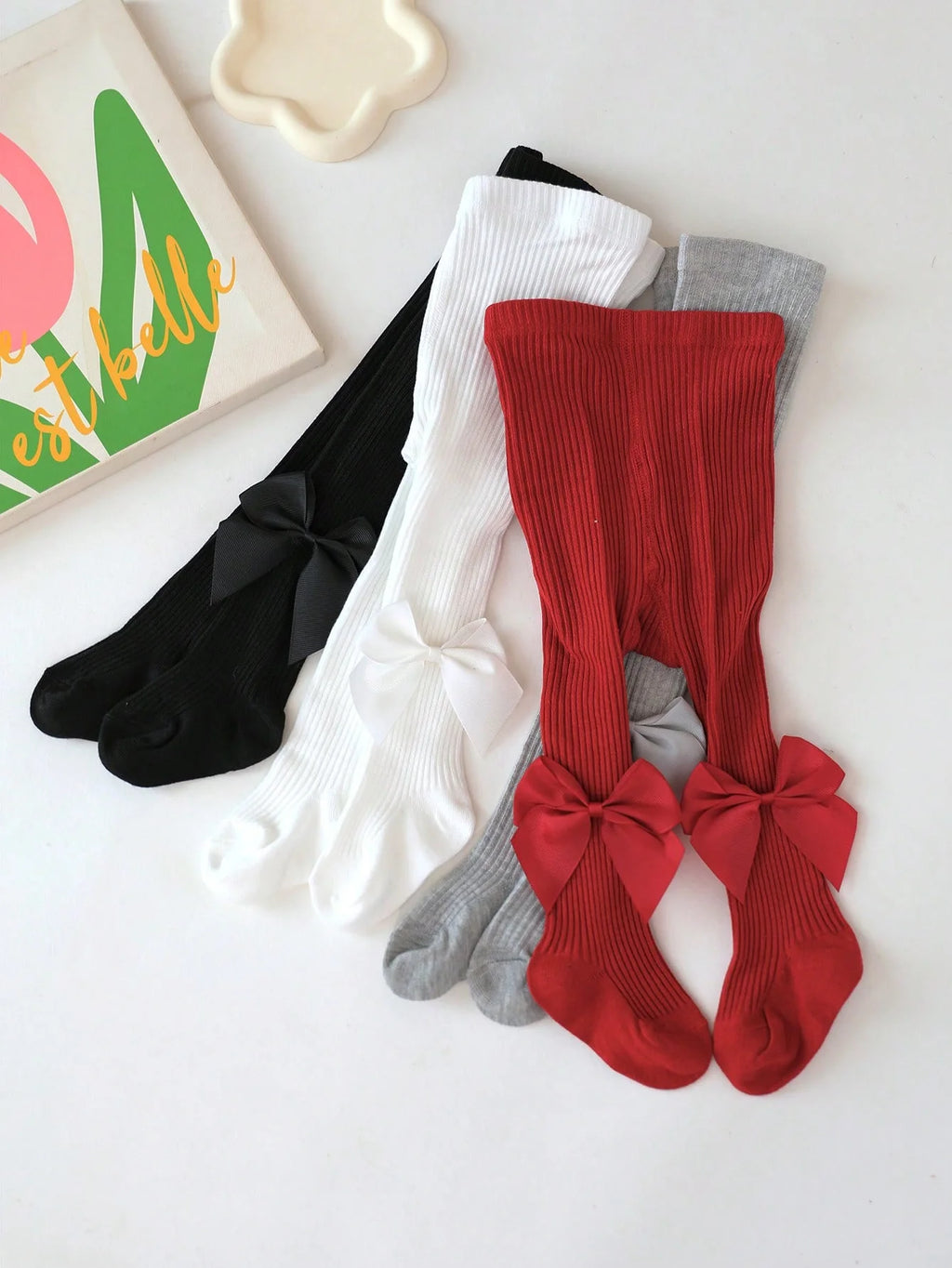 Medias para niños de 0 a 16 años con lazos laterales, lindas mallas de punto a rayas para niñas, medias suaves, pantalones antideslizantes para niños pequeños